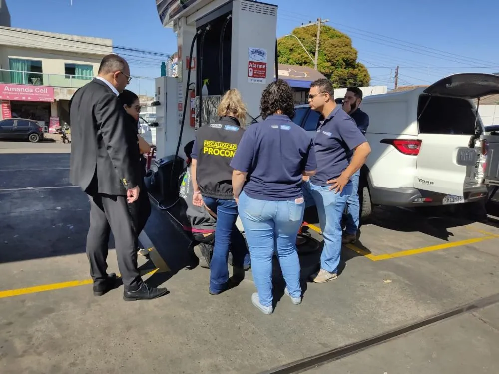 Combustível sob suspeita? Procon intensifica fiscalização e pressiona postos em Uberlândia