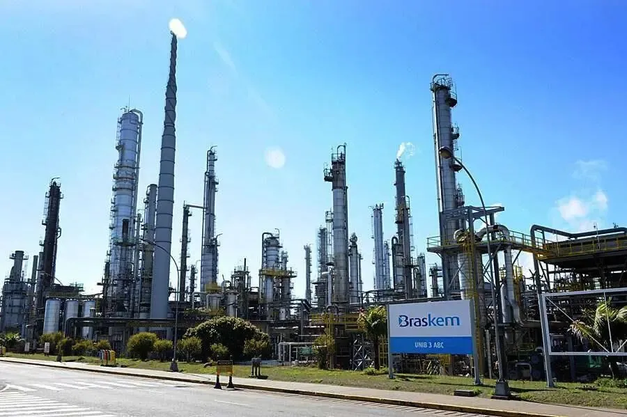 PREJUÍZO DISPARA: BRASKEM REGISTRA PERDA DE R$ 1,028 BILHÃO NO 4º TRIMESTRE