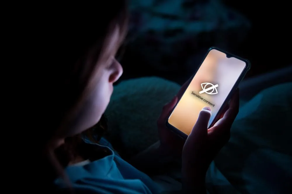 ECA Digital entra em vigor e amplia proteção de crianças e adolescentes na internet