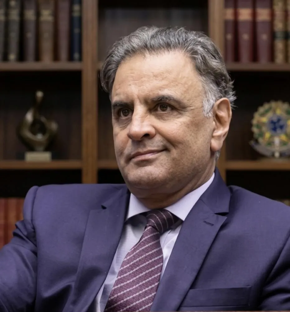 Aécio volta ao topo e acende alerta em Minas: liderança é consolidada ou cenário ainda pode virar?