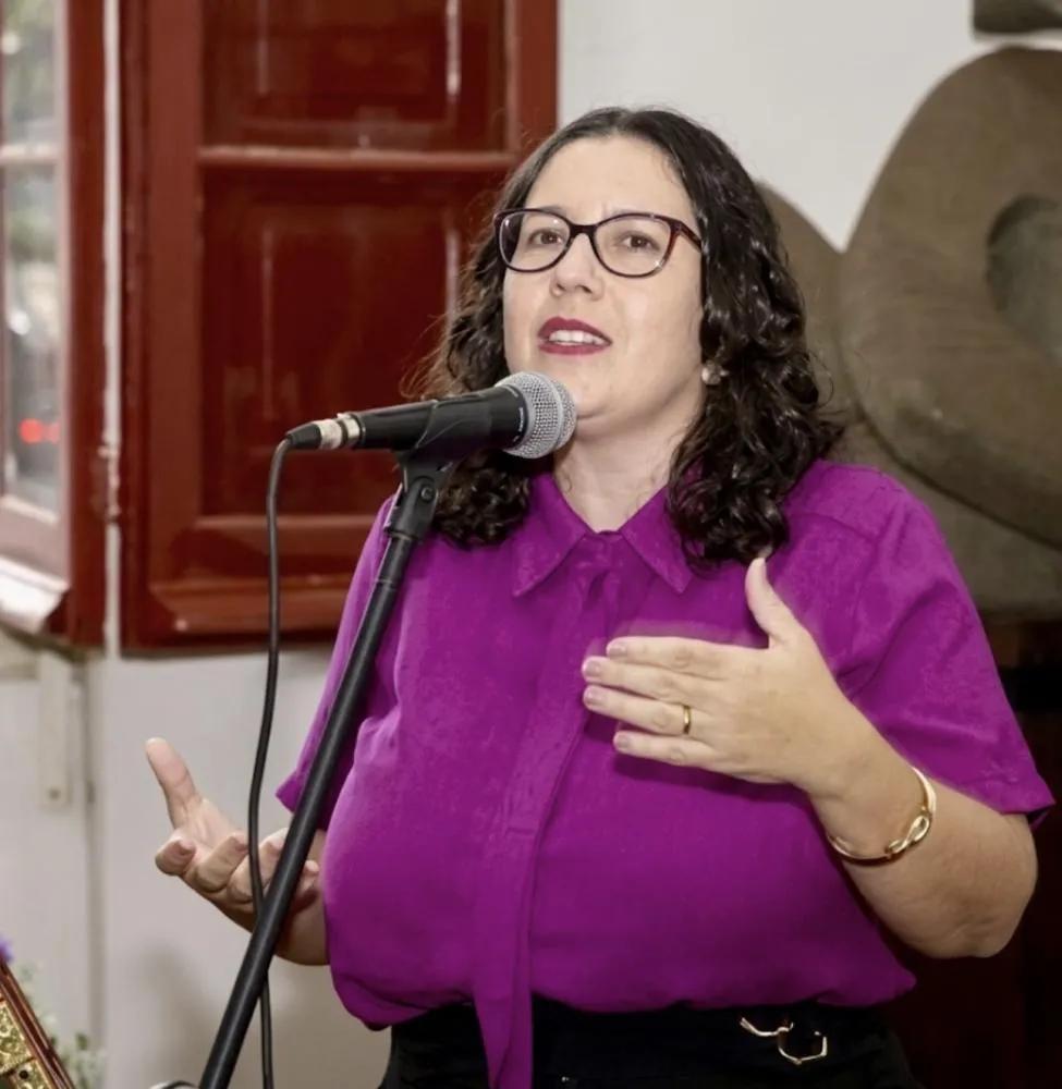 Projeto sobre amamentação em creches levanta debate sobre estrutura e responsabilidades em Uberaba