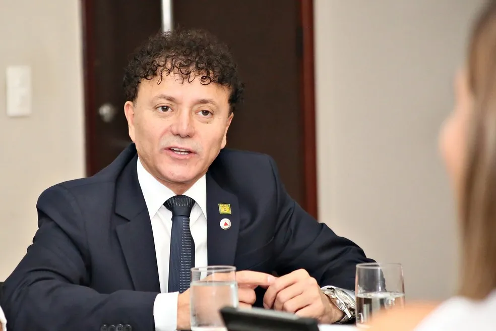 Troca de partido acende disputa interna e expõe racha no PSDB em Uberaba
