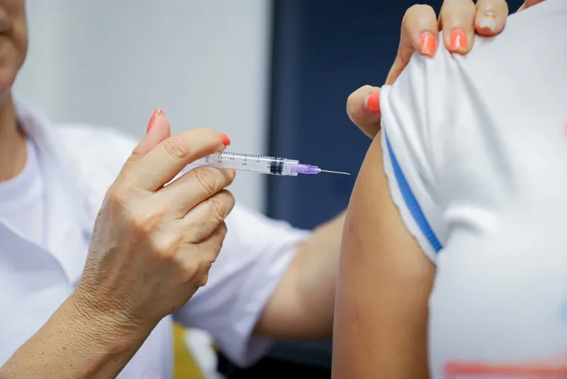 Vacinação contra gripe começa em Araguari e acende alerta para grupos mais vulneráveis