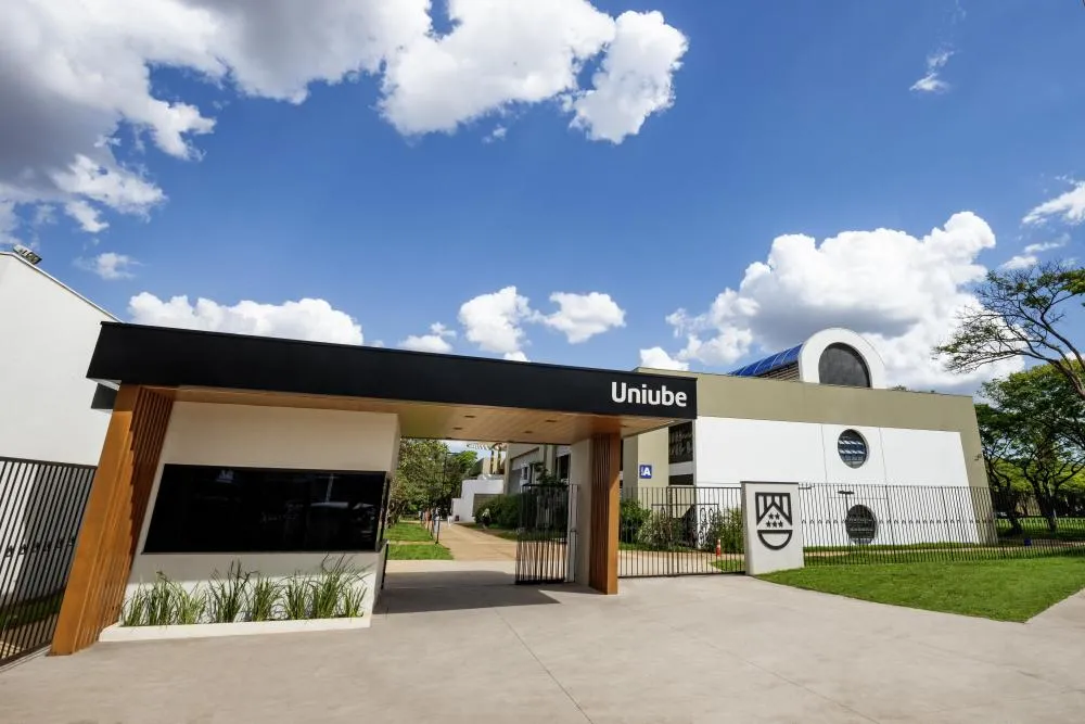 Uniube abre mais de 2 mil bolsas integrais e amplia acesso ao ensino superior