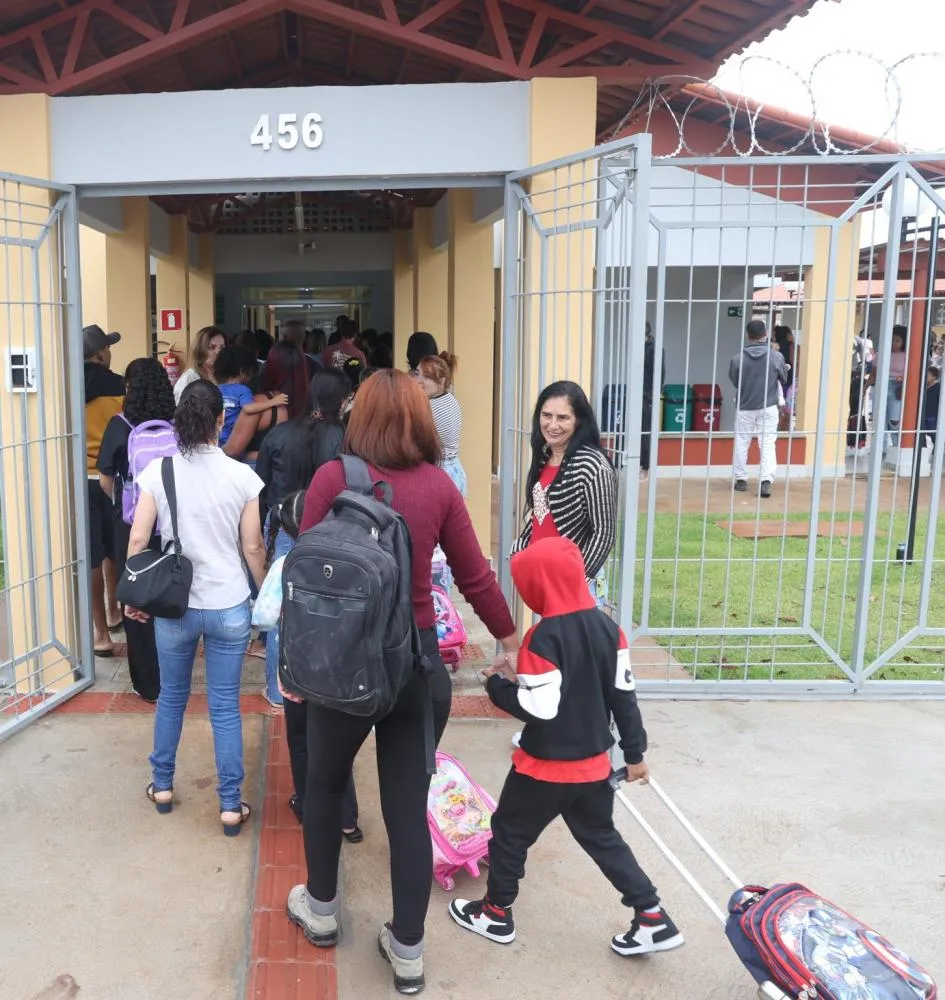 Uberlândia abre mais de 2,5 mil vagas em escolas municipais e acende corrida por matrículas
