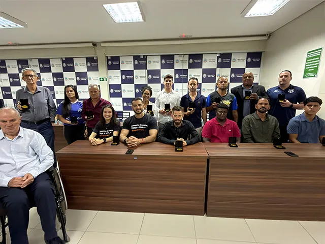 Câmara de Patos de Minas homenageia atletas e destaca o poder transformador do esporte