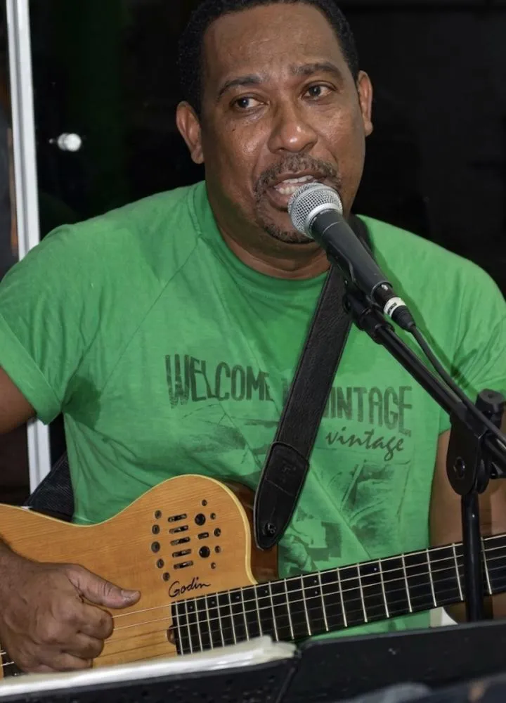 Morte de integrante do Molejo expõe comoção e relembra história do grupo