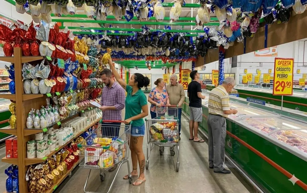 Páscoa movimenta comércio, mas revela consumidor mais cauteloso em 2026