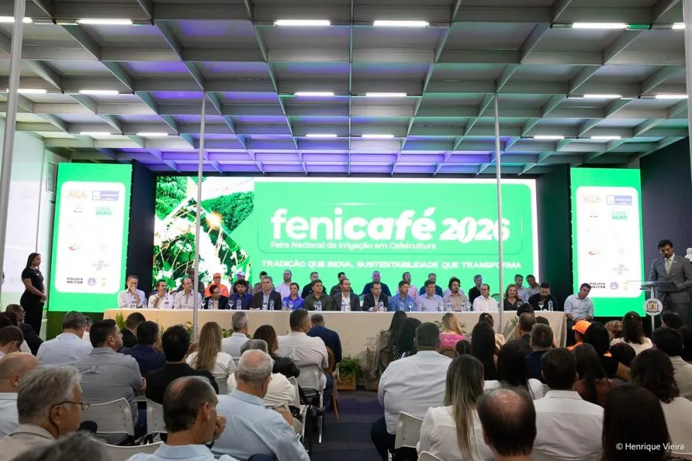Fenicafé 2026 começa com presença de autoridades e reforça força do café no cenário nacional