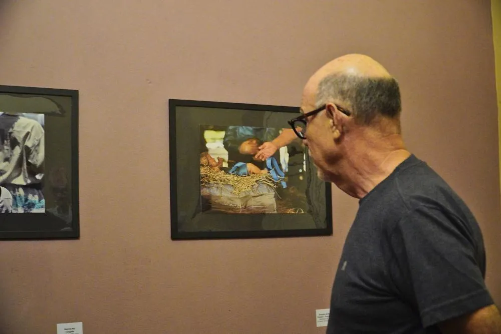Exposição no Mada destaca gestos e manifestações culturais em Uberaba