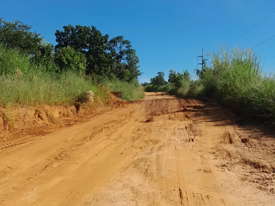 Uberaba realiza melhorias em estradas rurais nas regiões da Serrinha e Casa Azul