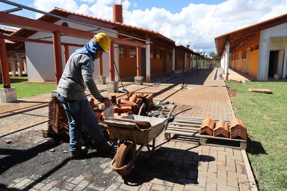 OBRA DE NOVA ESCOLA EM UBERLÂNDIA AVANÇA PARA FASE FINAL E AMPLIA EXPECTATIVA POR VAGAS NA REGIÃO OESTE