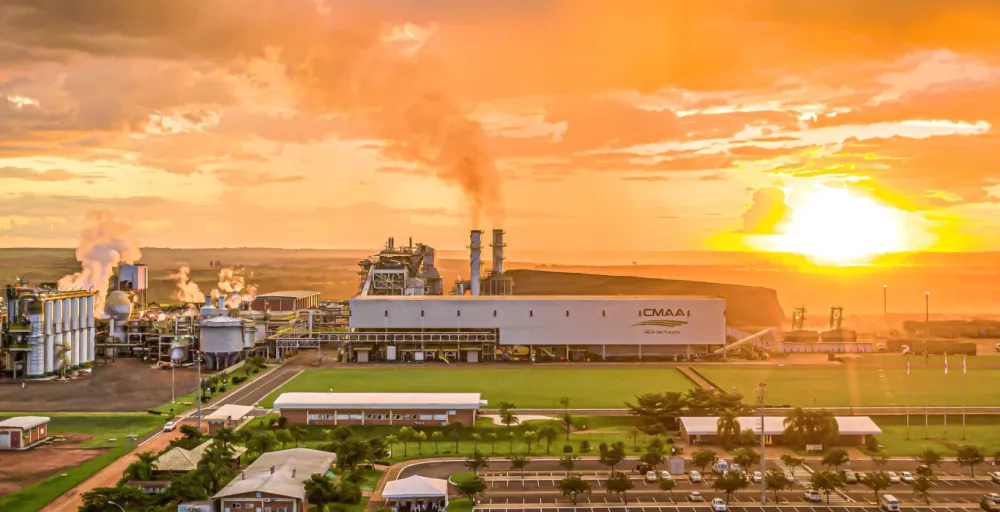 SETOR SUCROENERGÉTICO DO TRIÂNGULO REAGE AO CLIMA E ETANOL ATINGE MARCA HISTÓRICA