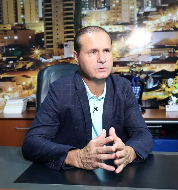 PRESIDENTE DA CÂMARA ASSUME PREFEITURA DE UBERLÂNDIA DURANTE AFASTAMENTO DE PREFEITO E VICE