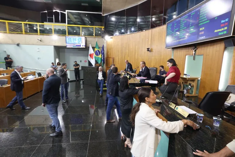 CÂMARA APROVA MUDANÇAS NO CONSELHO DA PESSOA COM DEFICIÊNCIA E LIBERA IMÓVEL PARA PROJETO SOCIAL