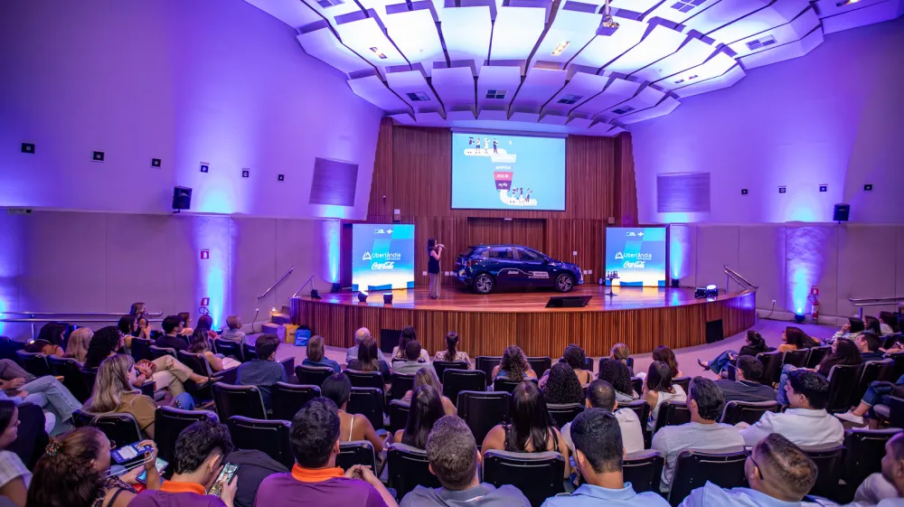 FEIRA EM UBERLÂNDIA DESTACA EXPERIÊNCIA DO CLIENTE E MOVIMENTA O VAREJO COM NOVA CAMPANHA MILIONÁRIA