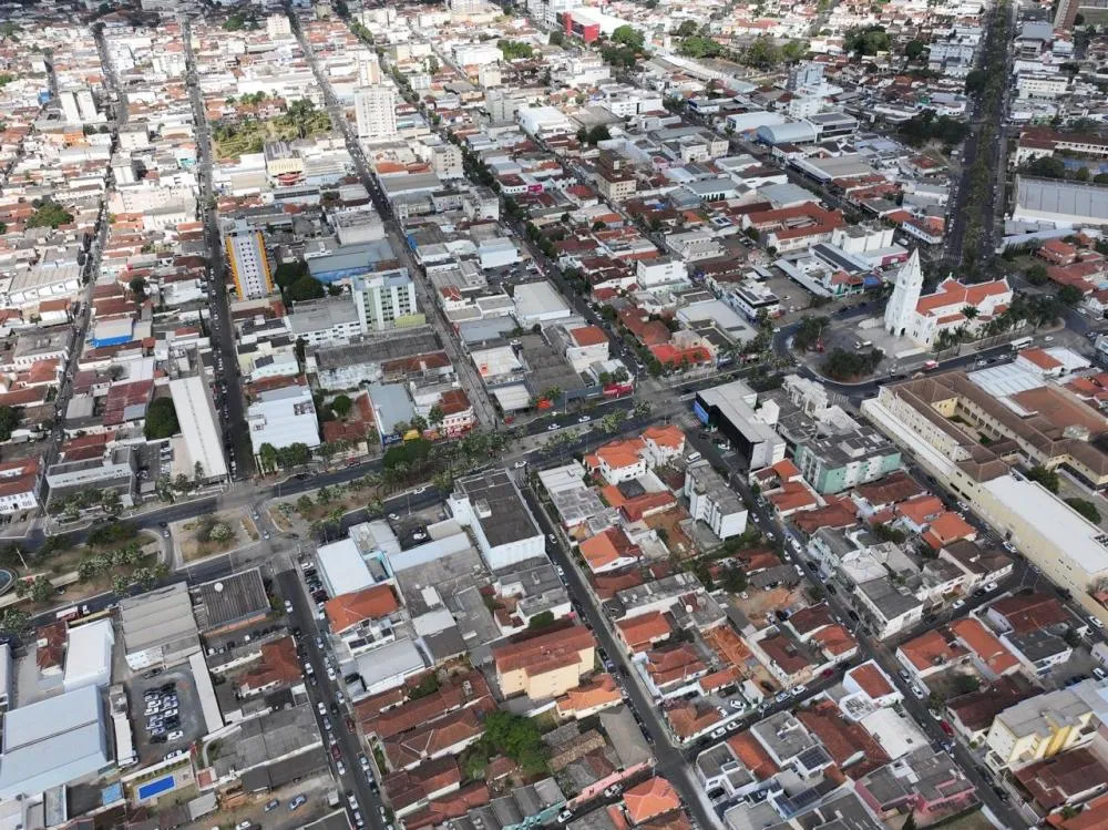 CORRIDA CONTRA O PRAZO DO IPTU EM ARAXÁ EXPÕE PRESSÃO SOBRE CONTRIBUINTES POR DESCONTO LIMITADO