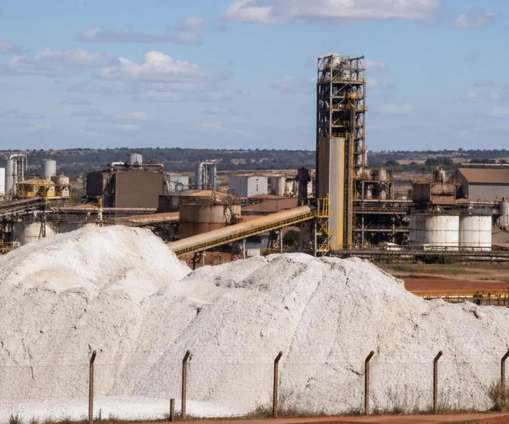 O GESSO AGRÍCOLA PODE SER A “SALVAÇÃO DA LAVOURA”