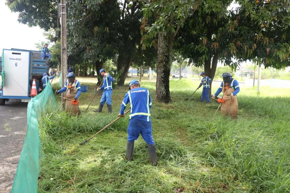PREFEITURA LEVA ATENDIMENTOS SOCIAIS E INTENSIFICA LIMPEZA URBANA EM UBERLÂNDIA NESTA SEMANA