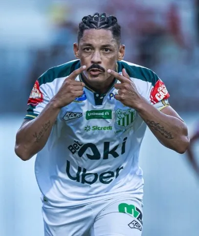 UBERLÂNDIA VENCE FORA DE CASA E ASSUME LIDERANÇA EM GRUPO DA SÉRIE D