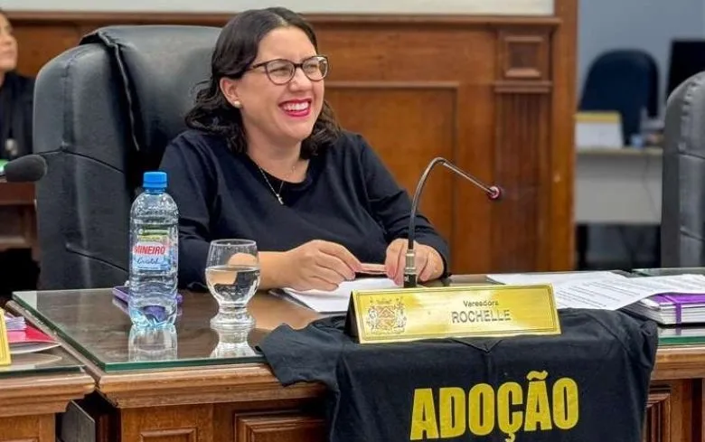 Vereadora Rochelle celebra chegada do segundo filho e reafirma pré-candidatura para 2026