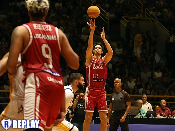 Rafa Mineiro conquista título paulista de basquete com o Franca