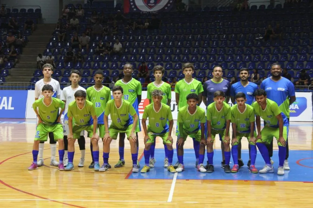 UBERLÂNDIA AMPLIA OFERTA DE ESPORTE GRATUITO E AVANÇA EM COMPETIÇÃO NACIONAL DE FUTSAL