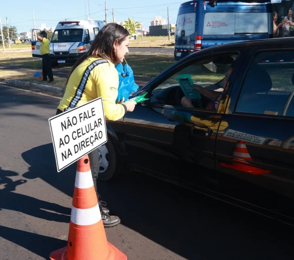 MAIO AMARELO MOBILIZA UBERLÂNDIA E REFORÇA ALERTA SOBRE MORTES NO TRÂNSITO