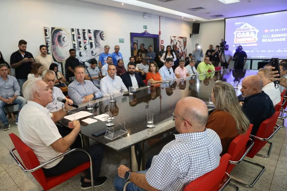 COM DÉFICIT HABITACIONAL EM ALTA, PREFEITURA DE UBERLÂNDIA LANÇA MEGACON 2026 PARA IMPULSIONAR O SETOR IMOBILIÁRIO
