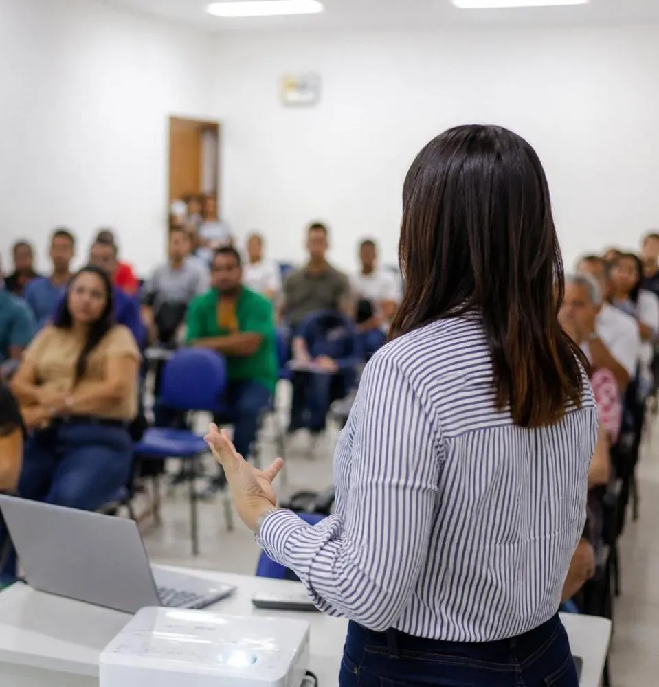 UBERLÂNDIA LEVA CURSOS E ATENDIMENTO EMPRESARIAL PARA OS BAIRROS EM NOVA AÇÃO DA PREFEITURA