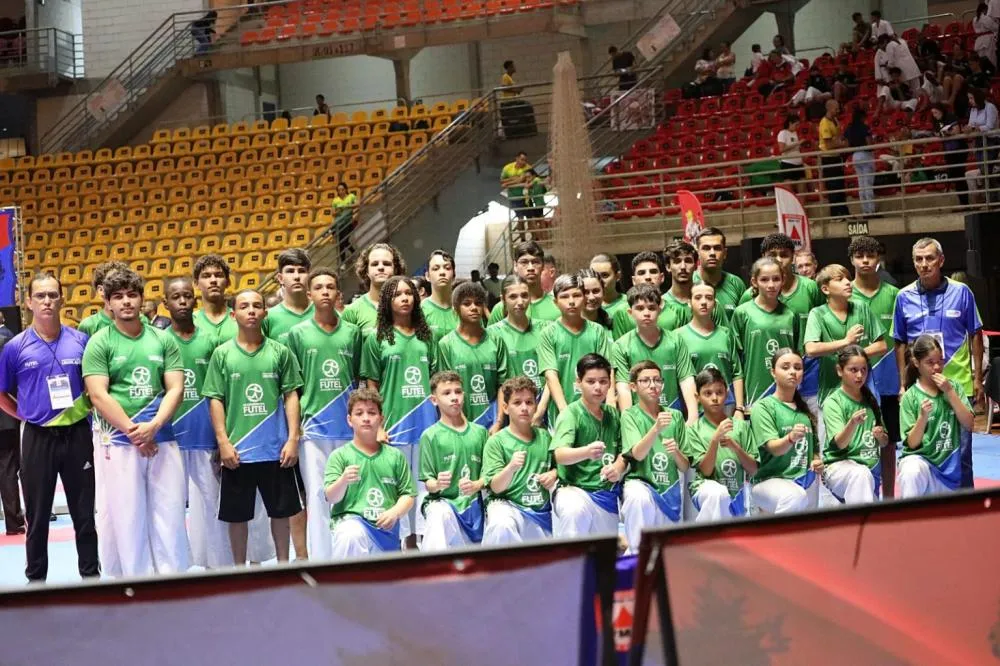 UBERLÂNDIA SOBE NO PÓDIO MINEIRO E CONQUISTA 30 MEDALHAS NO KARATÊ ESTADUAL