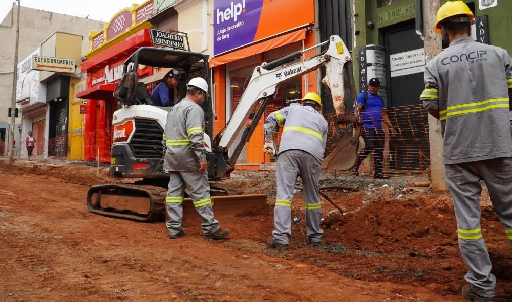 REVITALIZAÇÃO DA ARTUR MACHADO AVANÇA E PROMETE MUDAR A “CARA” DO CENTRO DE UBERABA