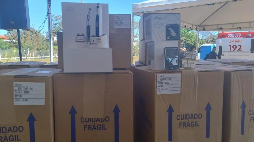 NOVOS EQUIPAMENTOS CHEGAM A UBERABA: MODERNIZAÇÃO DA ODONTOLOGIA PÚBLICA VAI REDUZIR FILAS E MELHORAR ATENDIMENTOS.