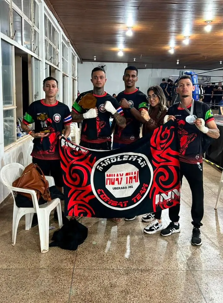 ATLETAS DE UBERABA CONQUISTAM TÍTULOS E LEVAM O NOME DA CIDADE AO PÓDIO EM CAMPEONATO DE MUAY THAI
