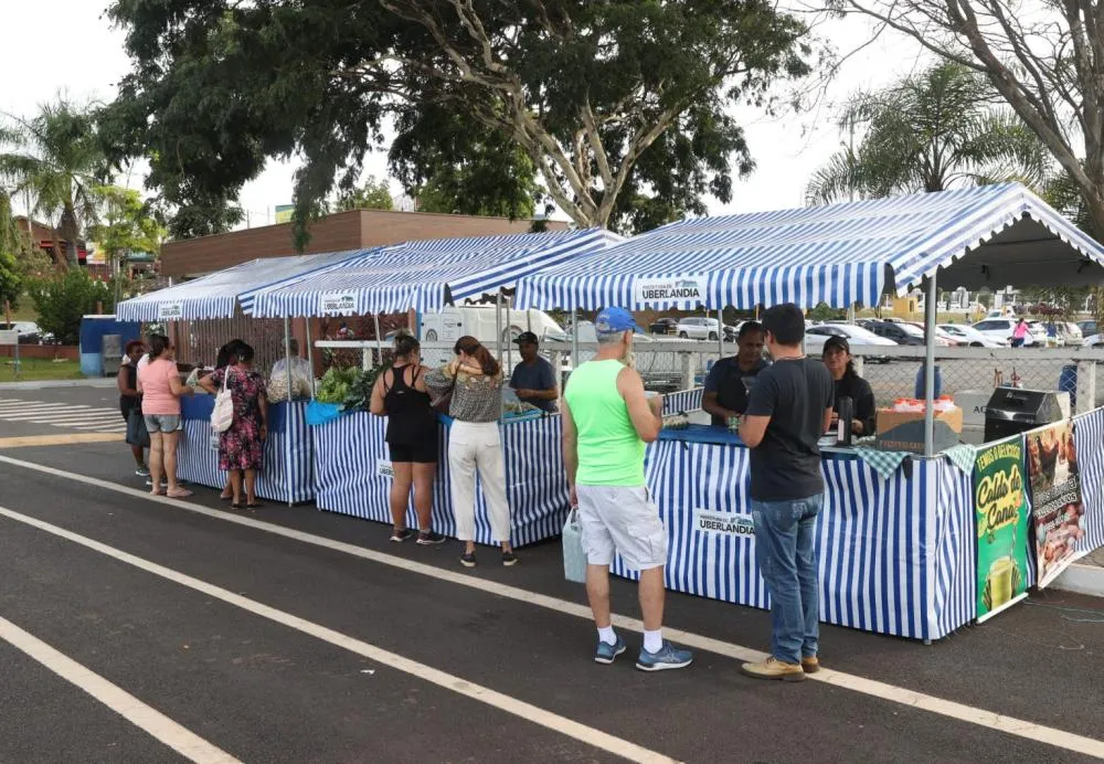 FEIRA NO PARQUE DO SABIÁ VIRA VITRINE PARA PRODUTORES RURAIS E ARTESÃOS DE UBERLÂNDIA