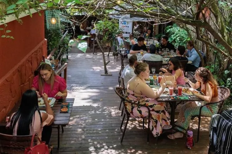 DESPERDÍCIO VIRA PREJUÍZO: BARES E RESTAURANTES DO TRIÂNGULO MINEIRO BUSCAM ECONOMIA COM PRÁTICAS SUSTENTÁVEIS