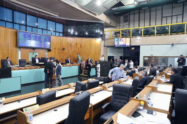 CÂMARA APROVA CAMPANHA QUE QUER COLOCAR O CÂNCER DE INTESTINO NO CENTRO DO DEBATE EM UBERLÂNDIA