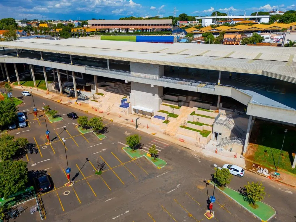 SHOPPING UBERABA GANHA 500 NOVAS VAGAS E MUDA ACESSO DOS CLIENTES COM NOVA ESTRUTURA
