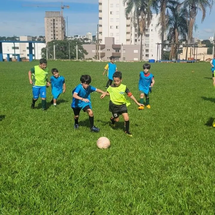 FUTEL ABRE 60 VAGAS GRATUITAS PARA FUTEBOL E EXPECTATIVA É DE PREENCHIMENTO RÁPIDO EM UBERLÂNDIA