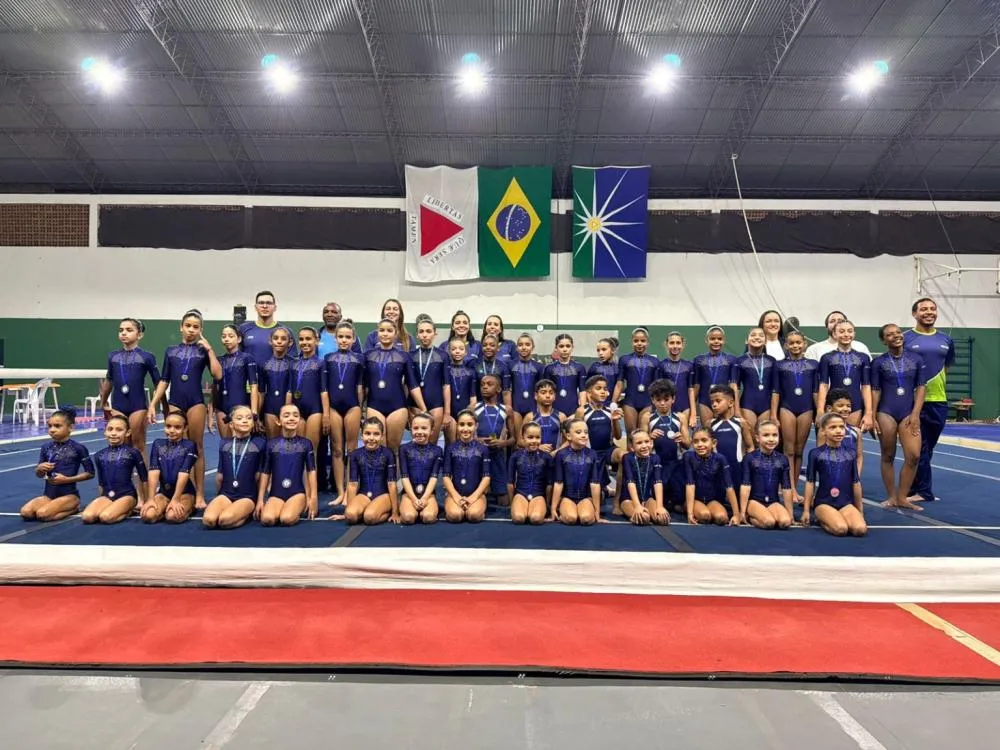 MAIS DE 260 JOVENS GINASTAS TOMAM CONTA DE GINÁSIO EM UBERLÂNDIA