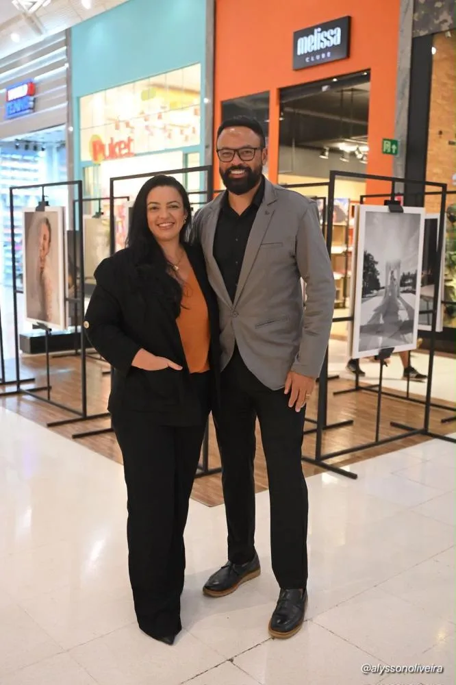EXPOSIÇÃO CELEBRA MEMÓRIAS E ENCANTA VISITANTES NO SHOPPING UBERABA