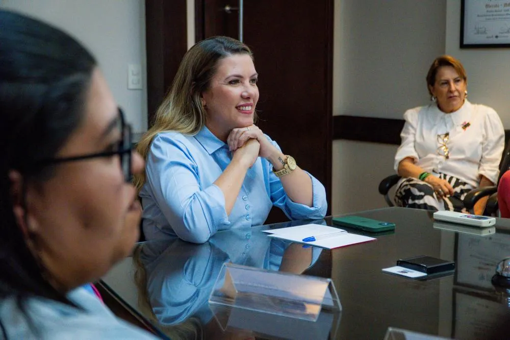 Prefeita se reúne com motoristas mulheres e destaca protagonismo feminino no transporte público de Uberaba