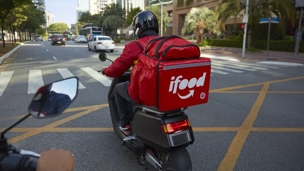 ABRASEL QUER ABRIR DIÁLOGO COM O IFOOD APÓS MUDANÇA NAS REGRAS DE ENTREGA EM UBERABA