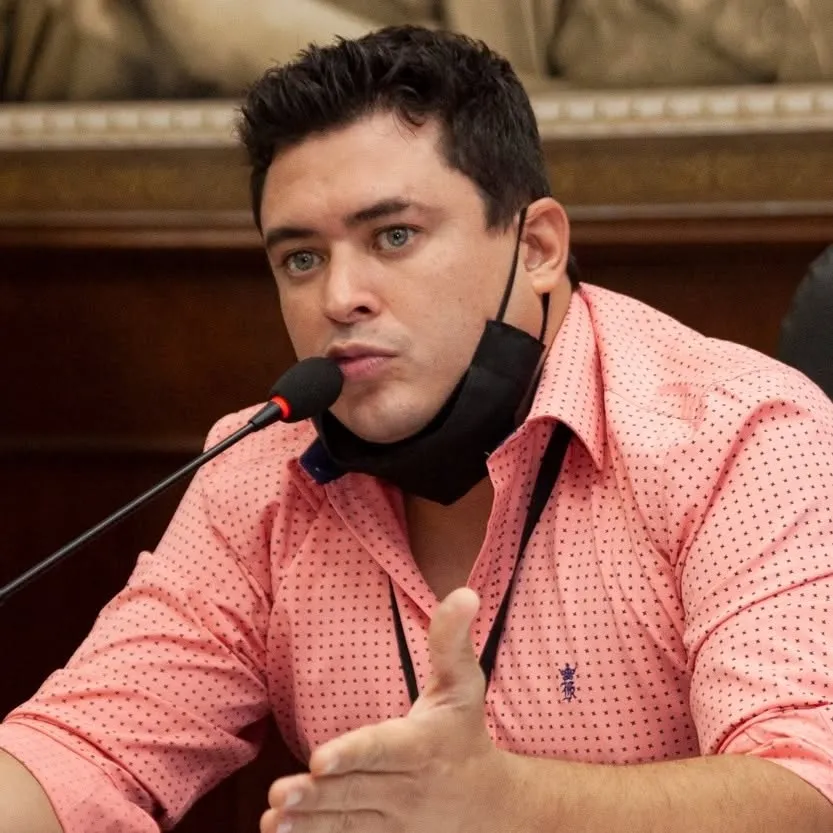 PESQUISA REGISTRADA NO TSE MOVIMENTA DISPUTA POR VAGA DE DEPUTADO FEDERAL EM UBERABA