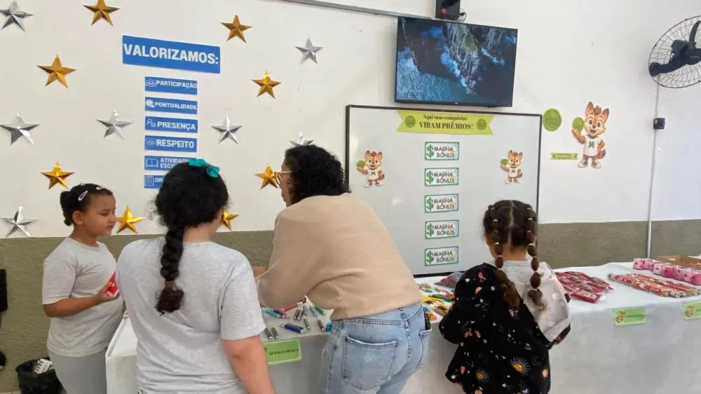ESCOLA DE SACRAMENTO TRANSFORMA PRESENÇA EM PRÊMIOS E ENSINA EDUCAÇÃO FINANCEIRA DESDE A INFÂNCIA