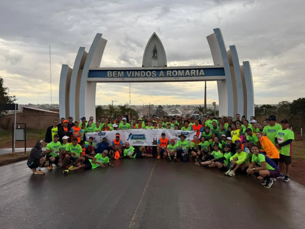 CORRIDA DE 130 KM ENTRE UBERLÂNDIA E ROMARIA REÚNE 160 PARTICIPANTES