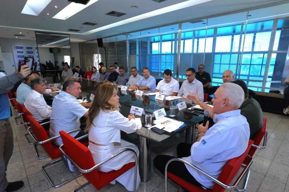 UBERLÂNDIA REÚNE PREFEITOS PARA ARTICULAR DEMANDAS DO TRIÂNGULO MINEIRO