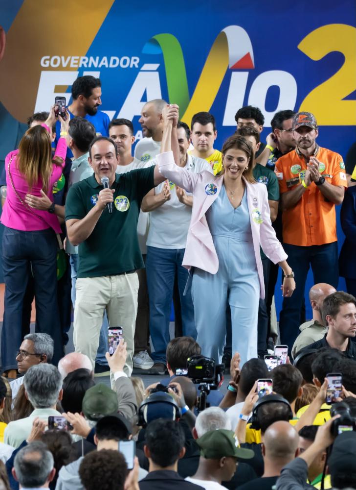 ROSCOE E ELLEN MIZIARA INAUGURAM COMITÊ F22 EM UBERABA NESTE SÁBADO