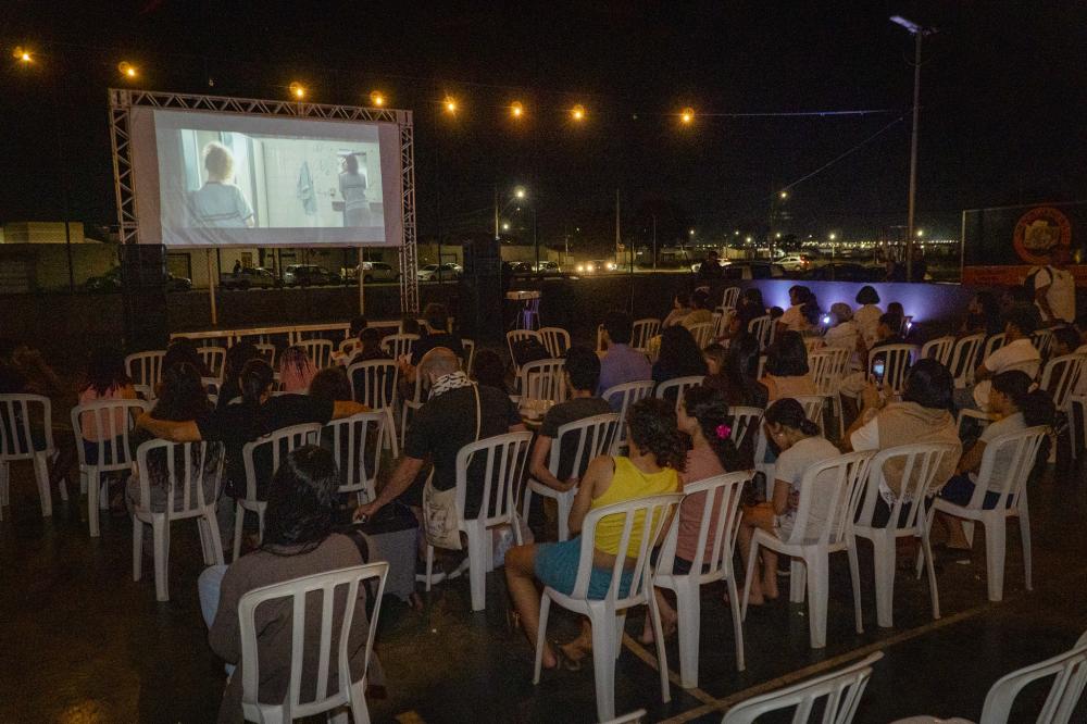 CINEMA NO BAIRRO ESTREIA COM SESSÃO GRATUITA EM UBERABA