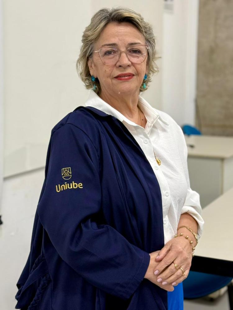 AOS 66 ANOS, MULHER RETOMA CURSO DE PSICOLOGIA NA UNIUBE E QUER ATUAR COM IDOSOS